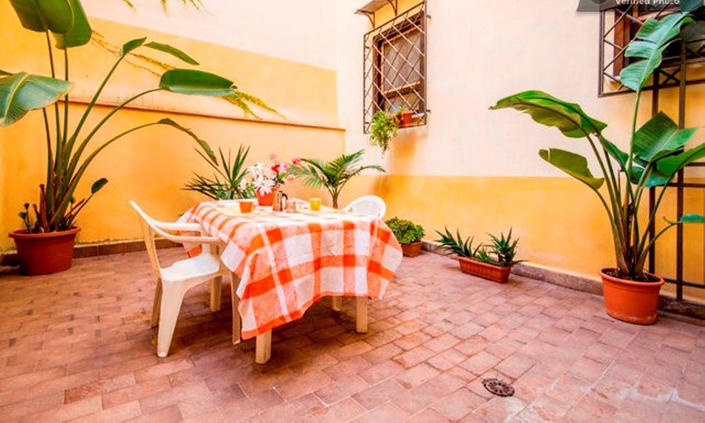 Casa Cagliostro Palermo Apartment Room photo